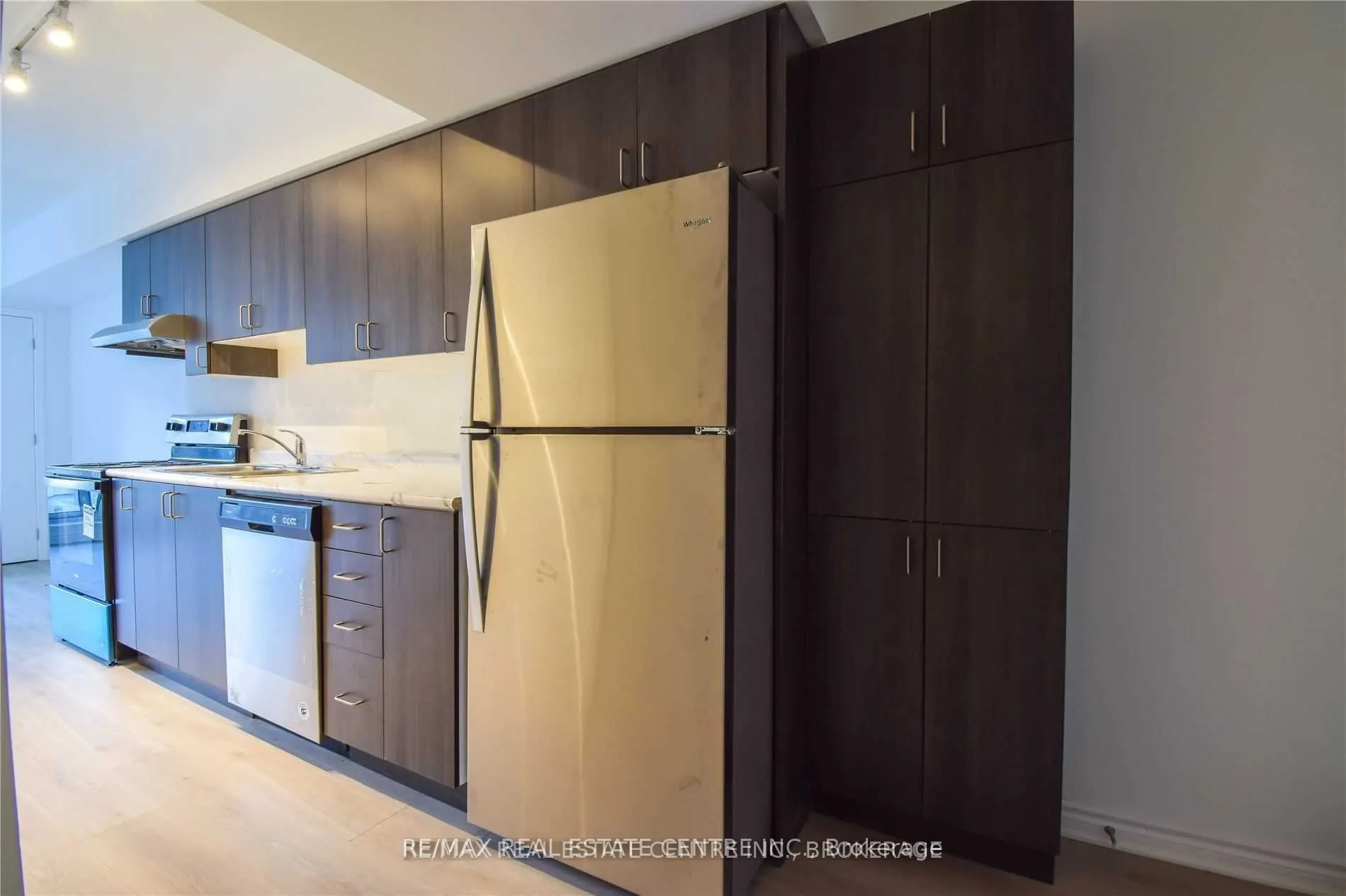 1 Falaise Road #208