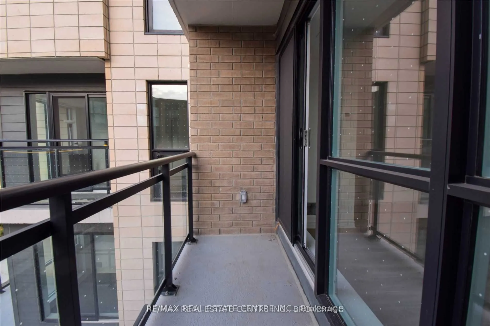 1 Falaise Road #208