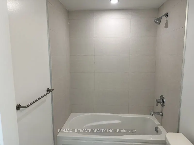 2545 Simcoe Street N #2710