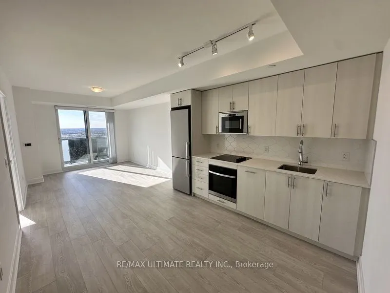 2545 Simcoe Street N #2710