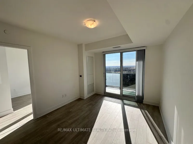 2545 Simcoe Street N #2710