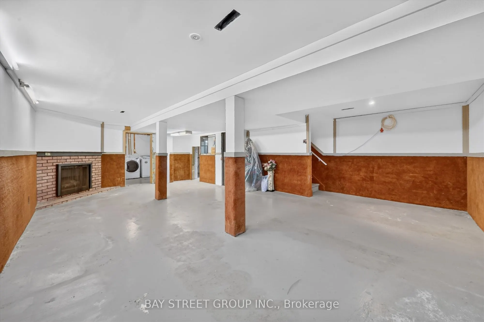 95 Tineta Crescent