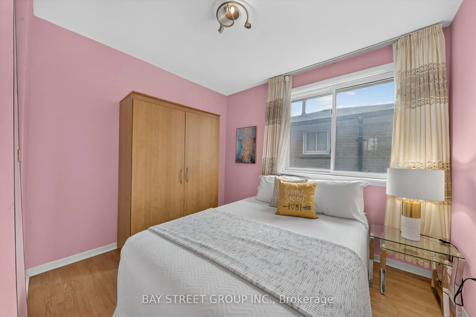 95 Tineta Crescent