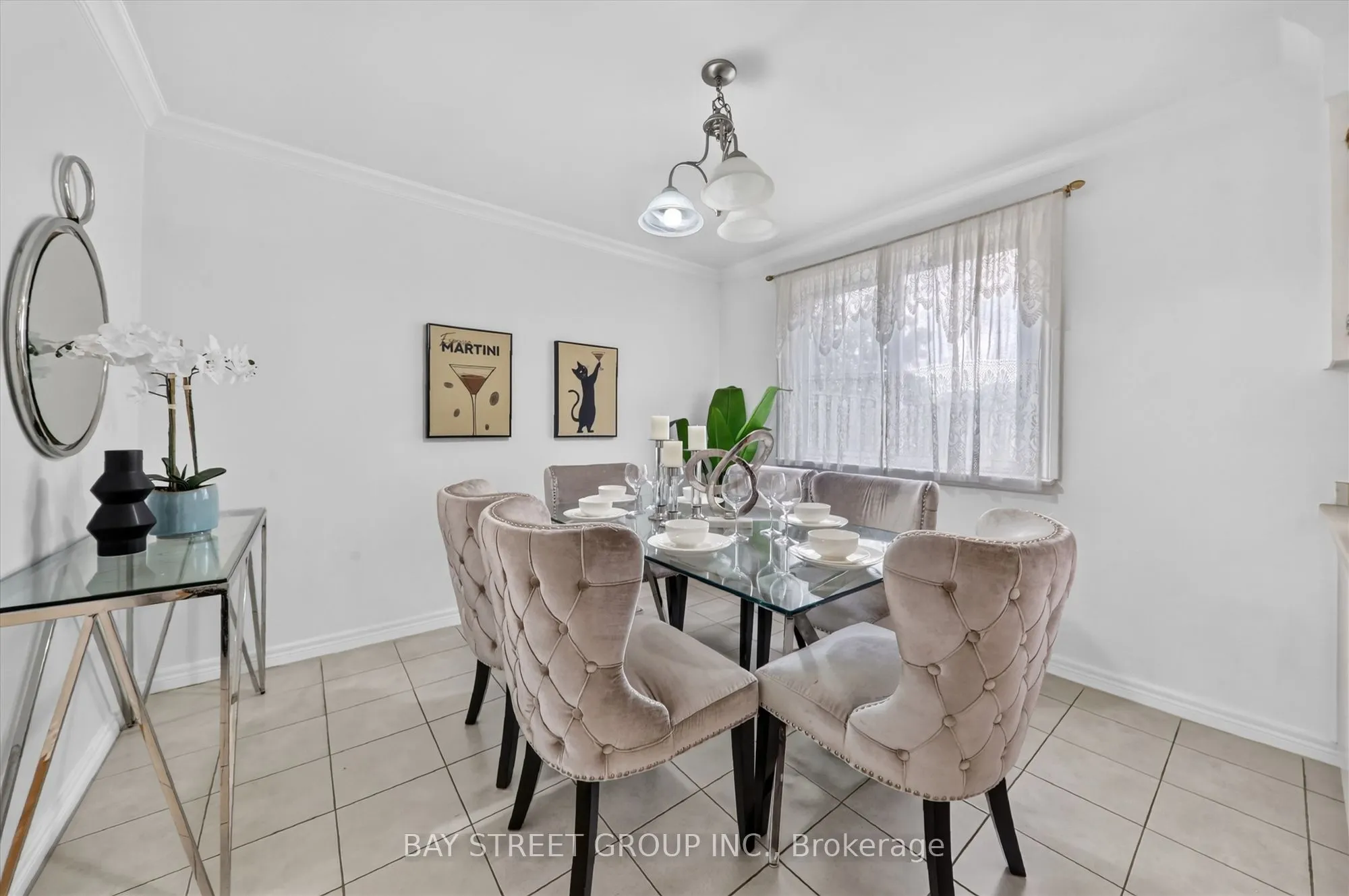 95 Tineta Crescent