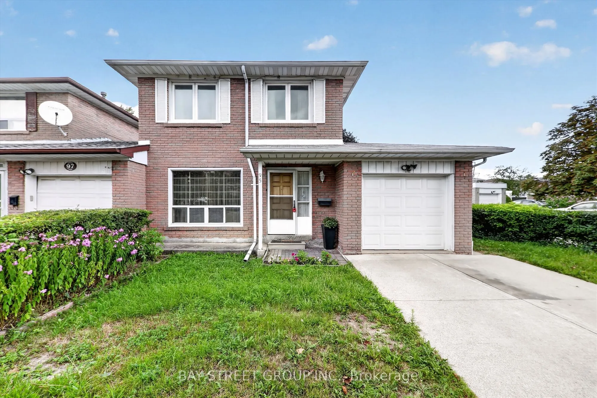 95 Tineta Crescent