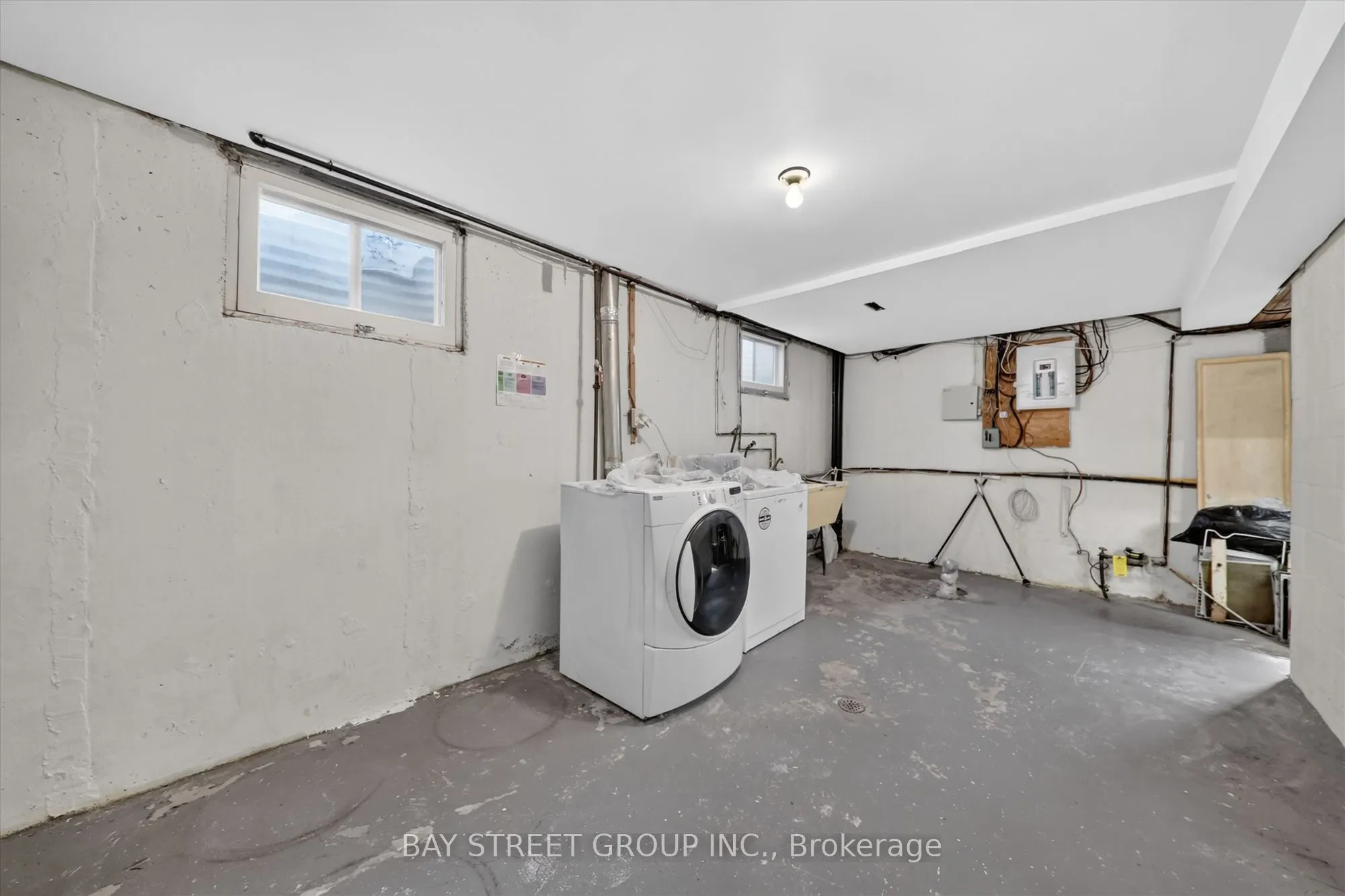 95 Tineta Crescent