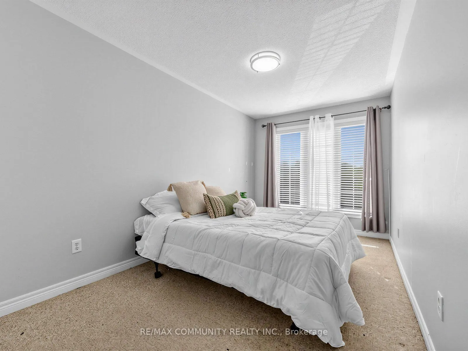 45 Tozer Crescent
