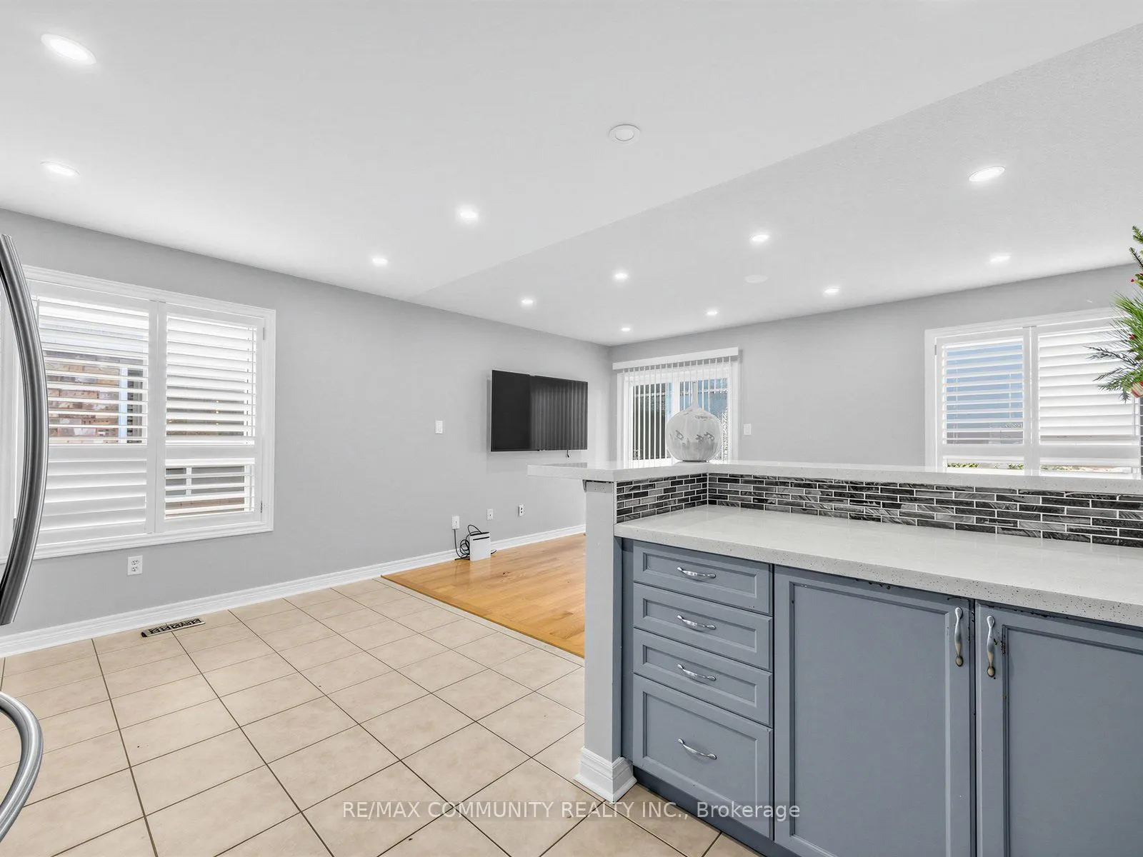 45 Tozer Crescent