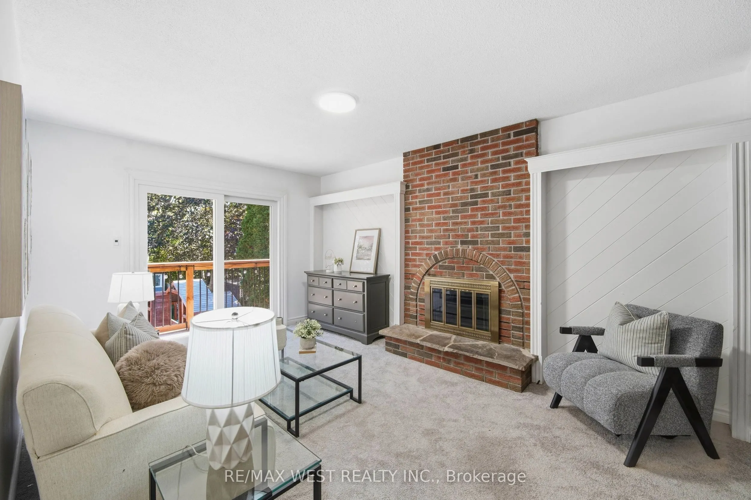 441 Paddington Crescent