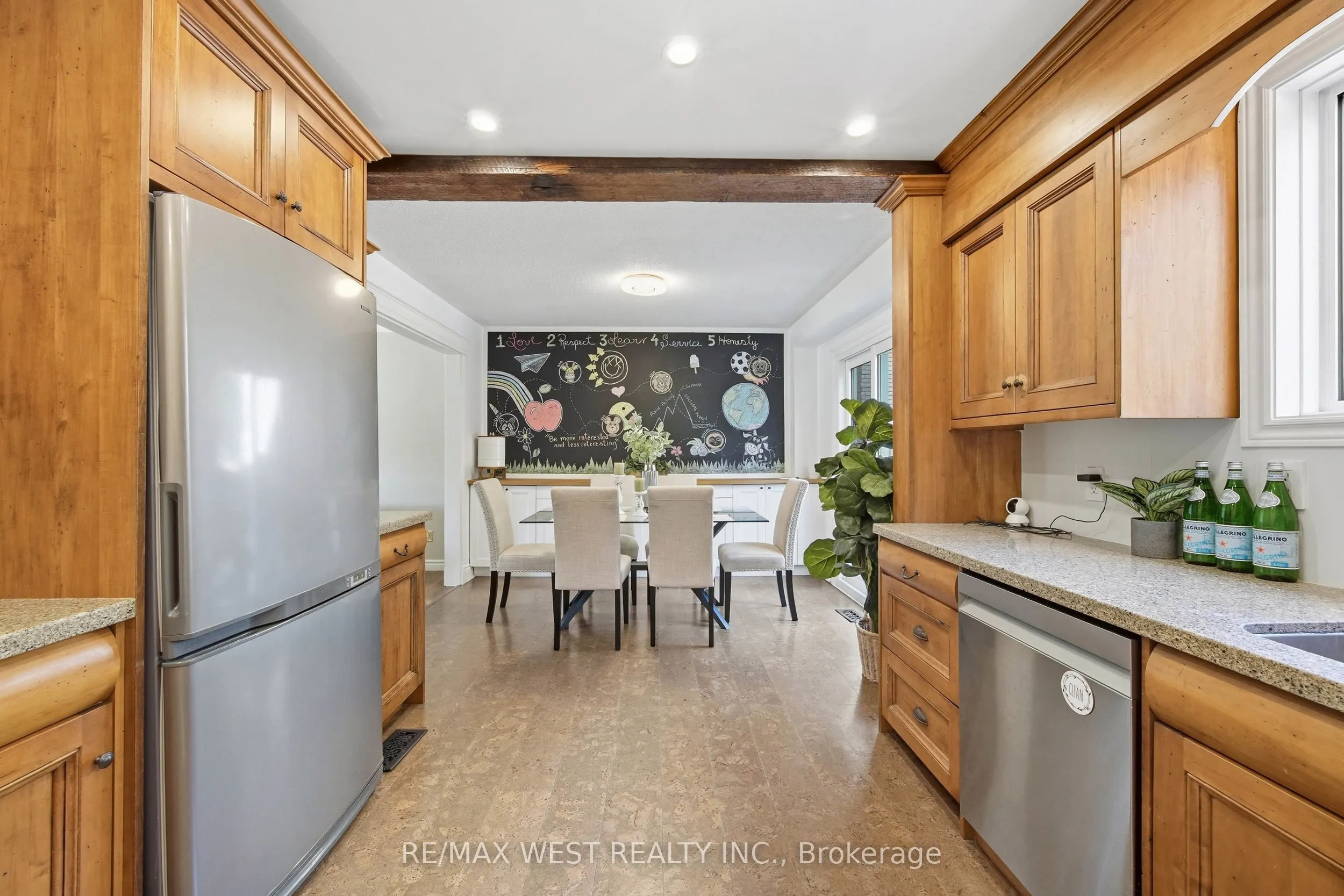 441 Paddington Crescent