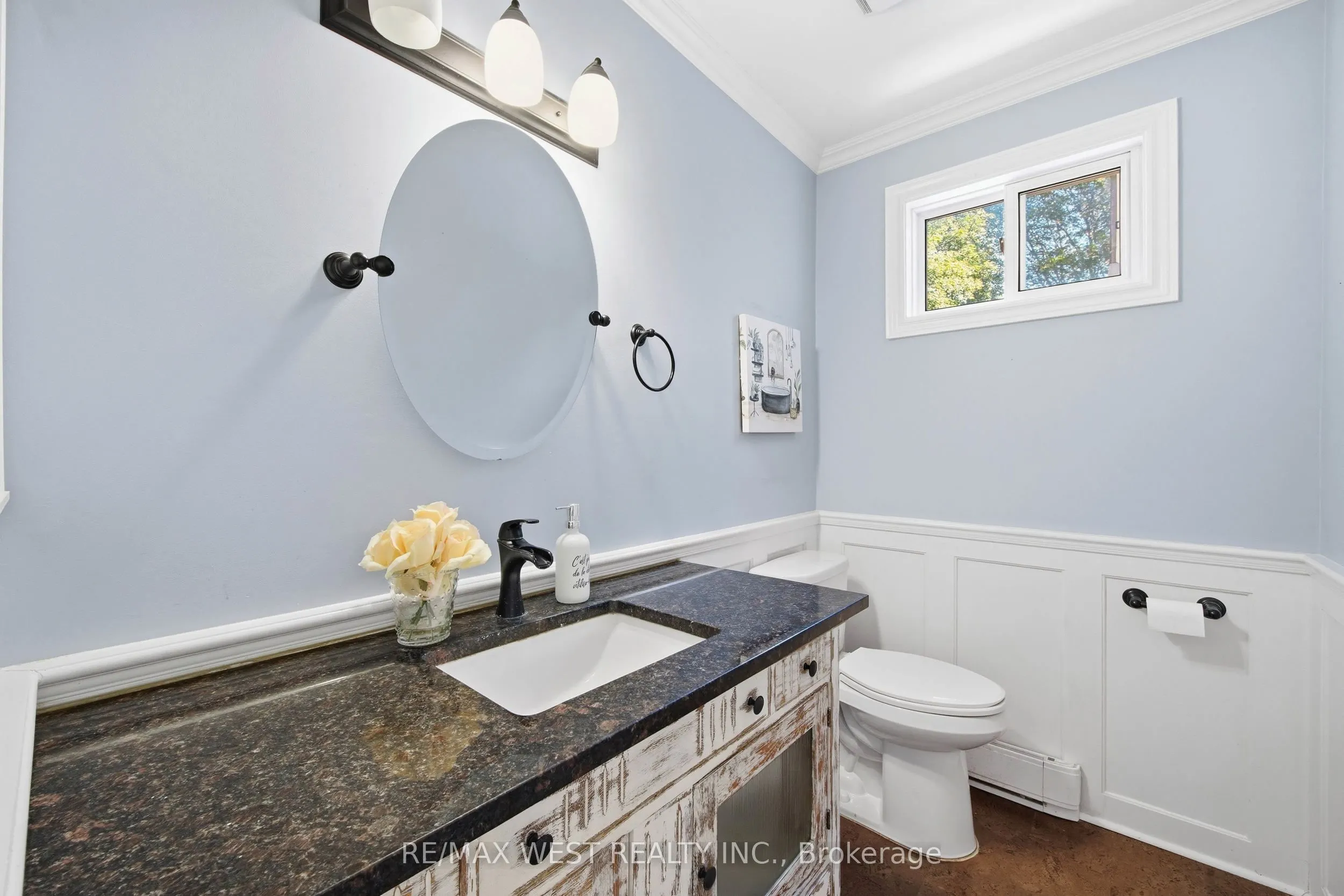 441 Paddington Crescent