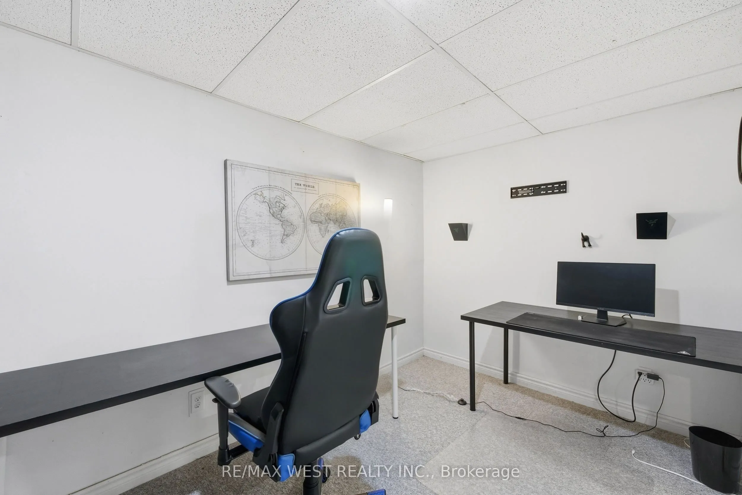 441 Paddington Crescent