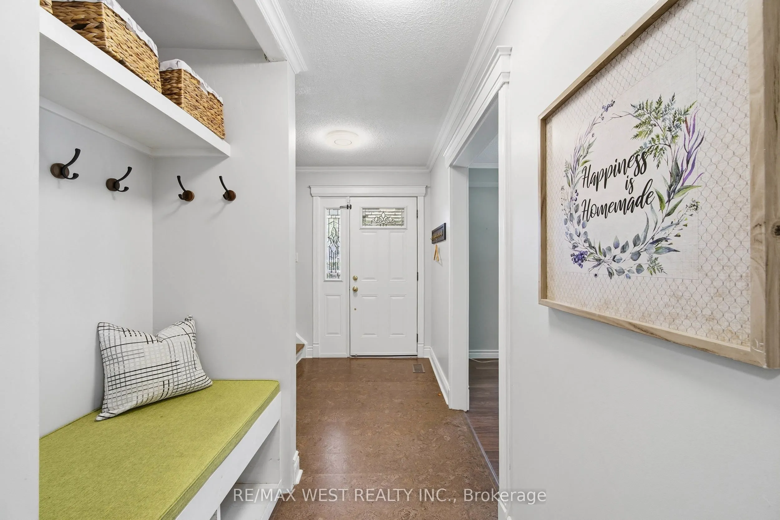 441 Paddington Crescent
