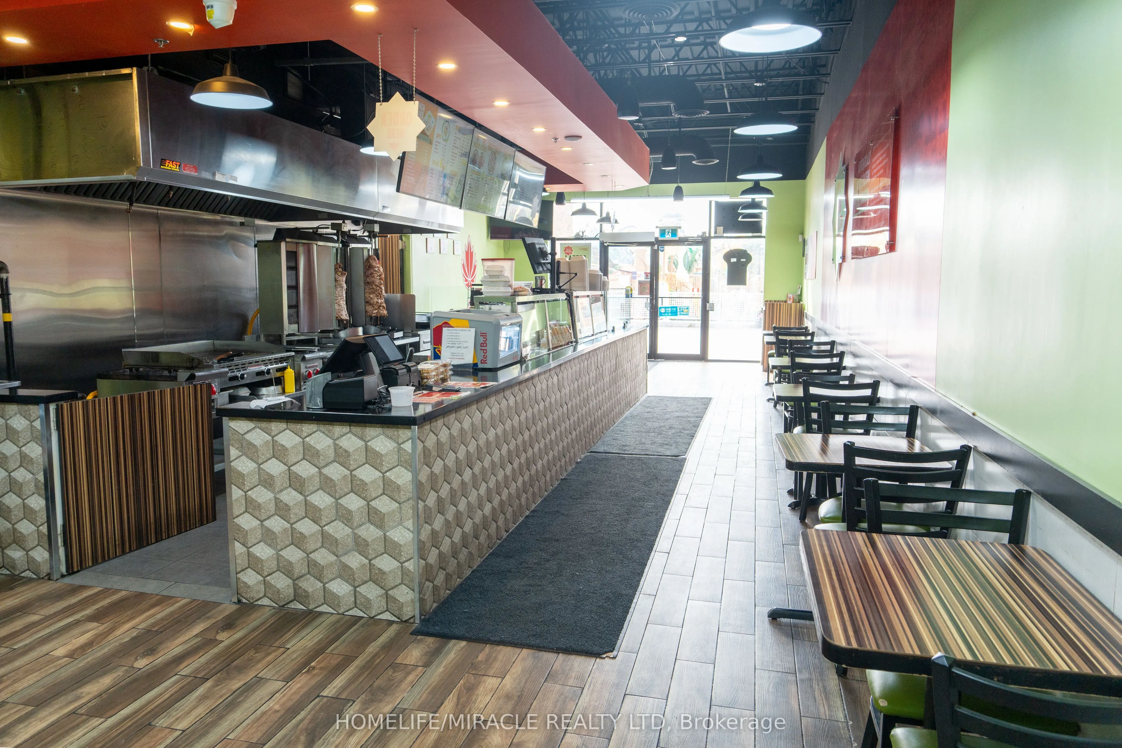 1571 Sandhurst Circle #508