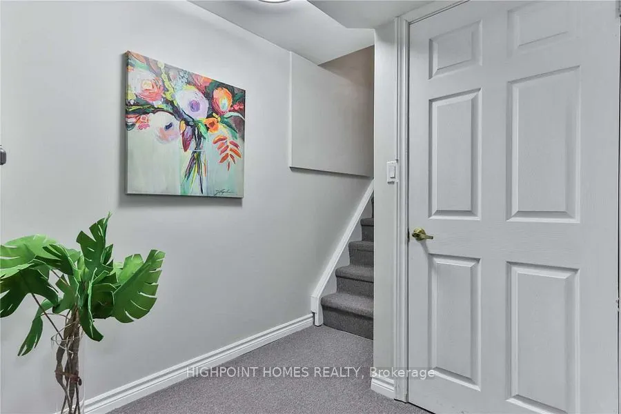 50 Verne Crescent #49