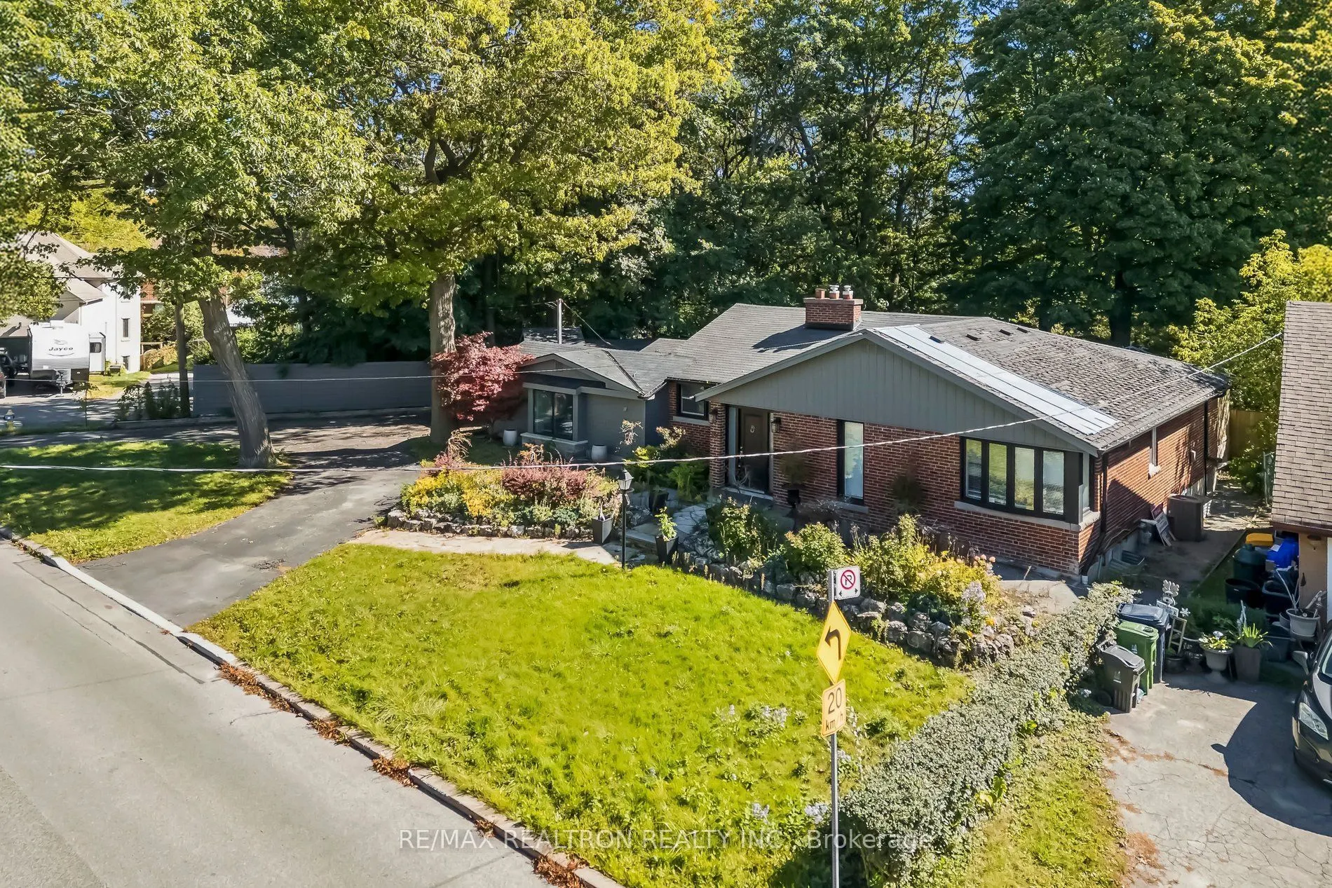 99 Midland Avenue