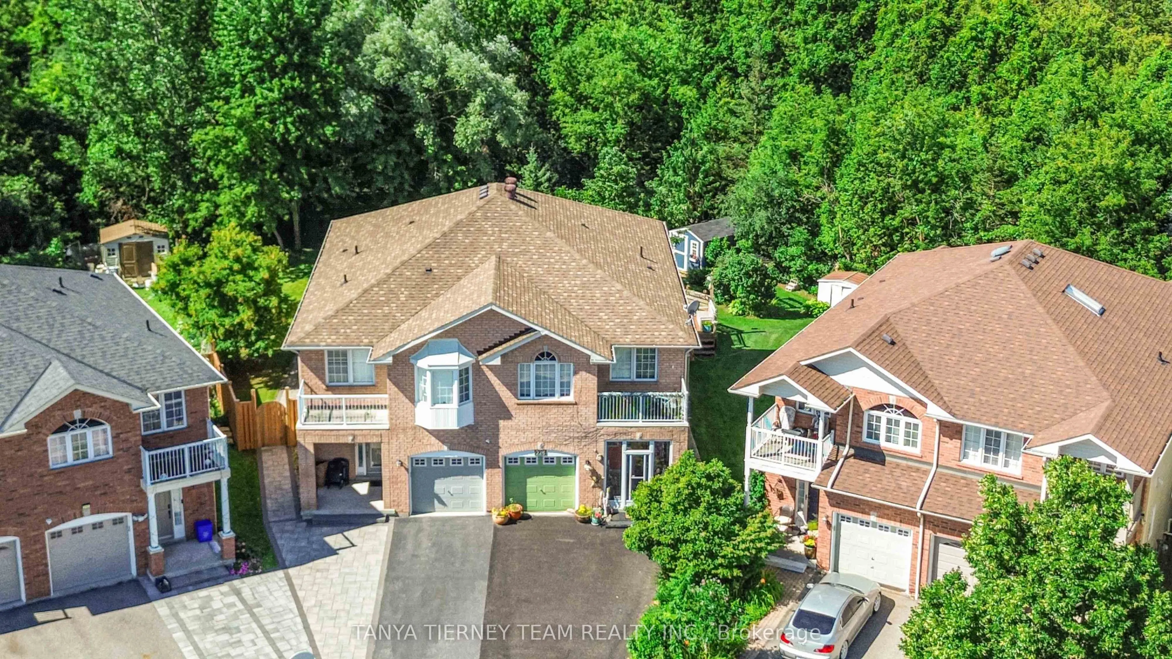 228 Shadow Place