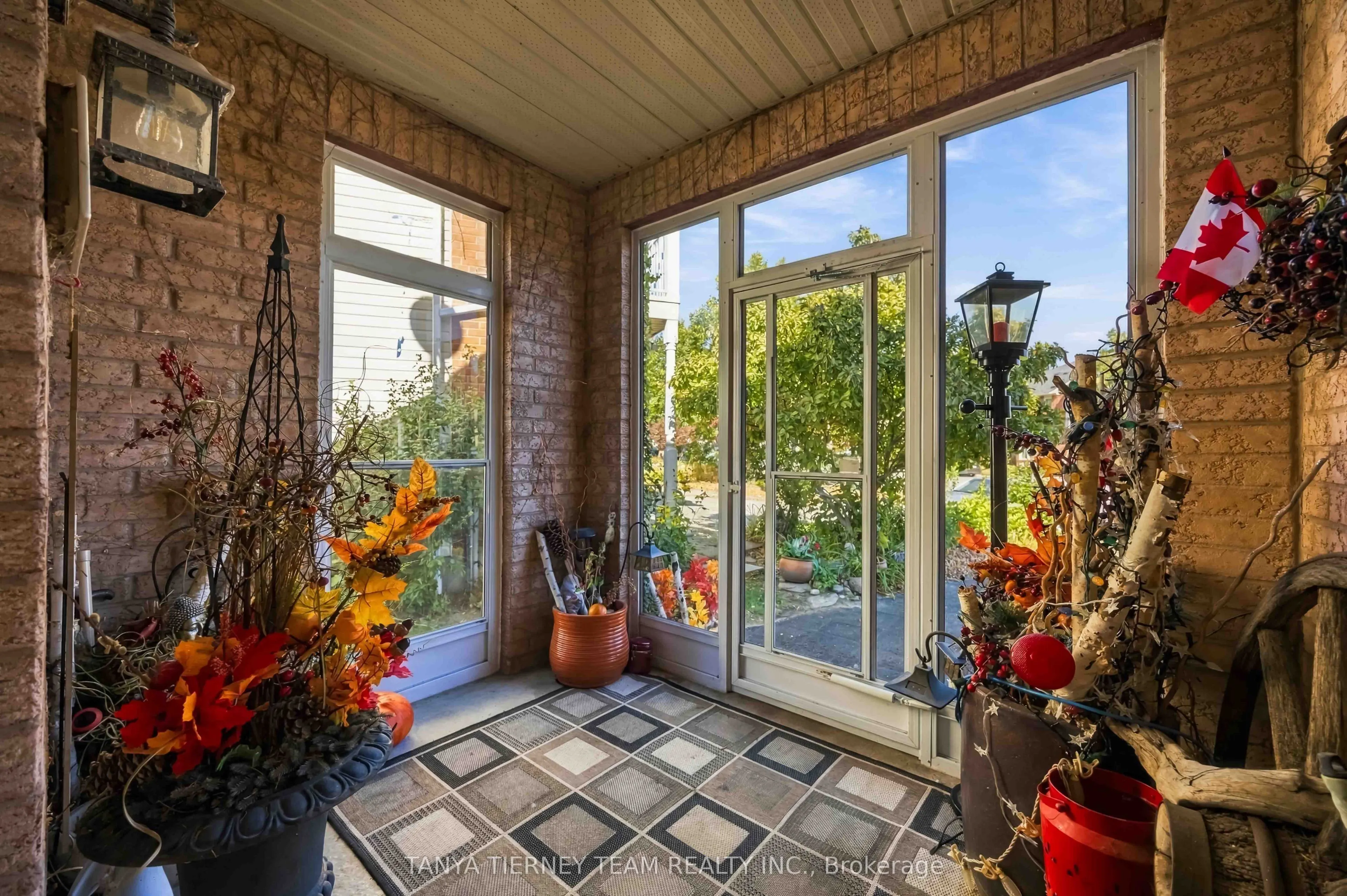 228 Shadow Place