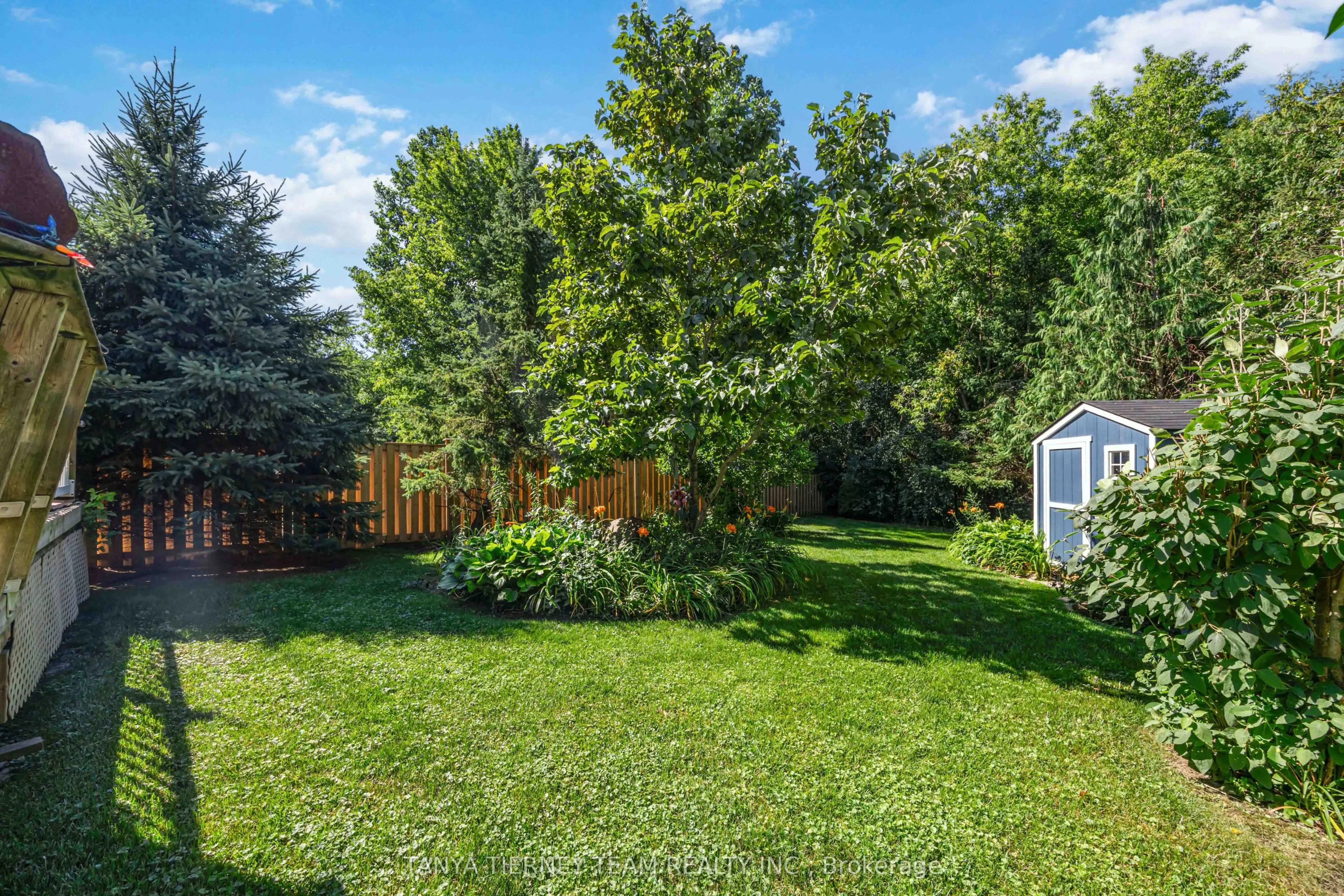 228 Shadow Place