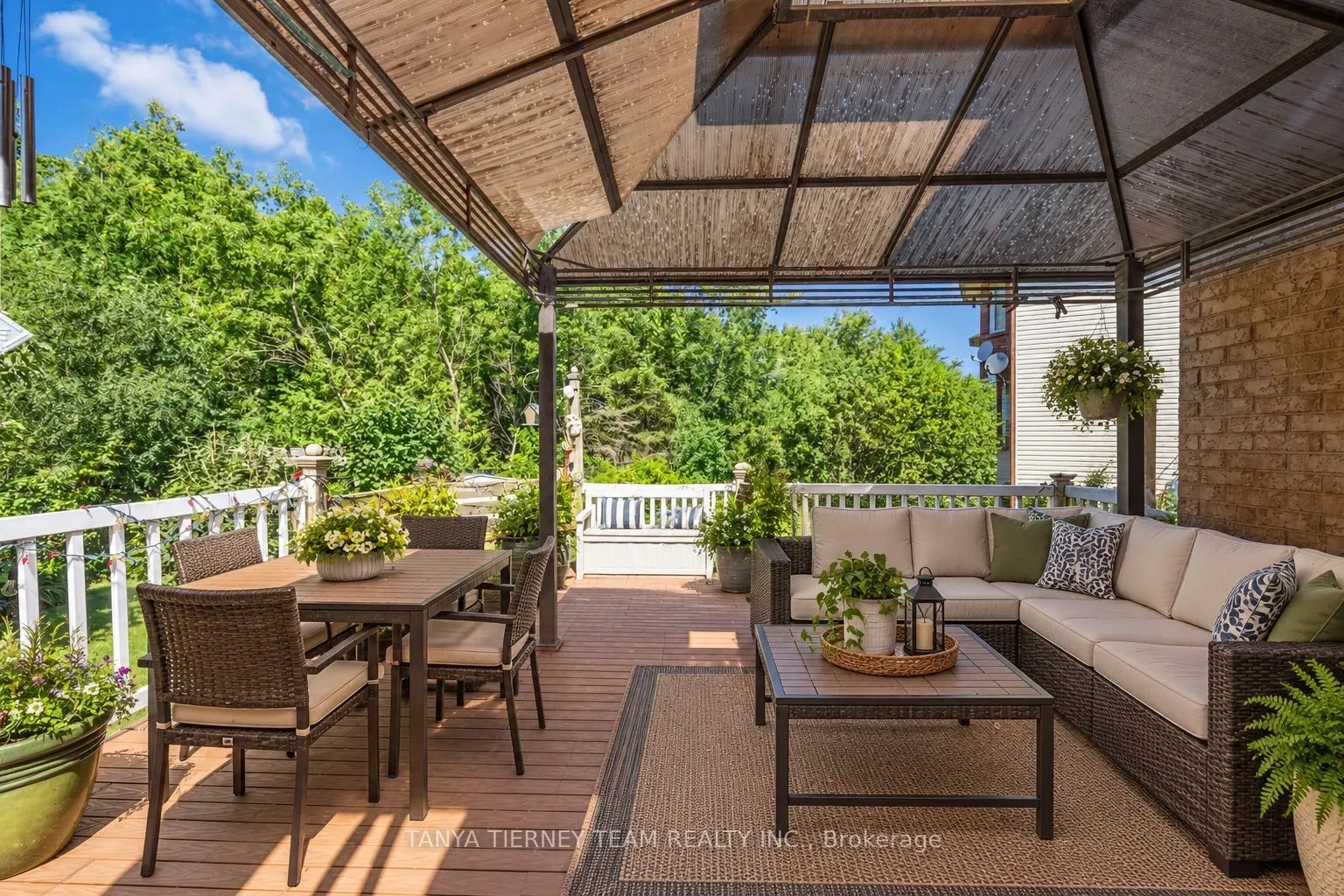 228 Shadow Place