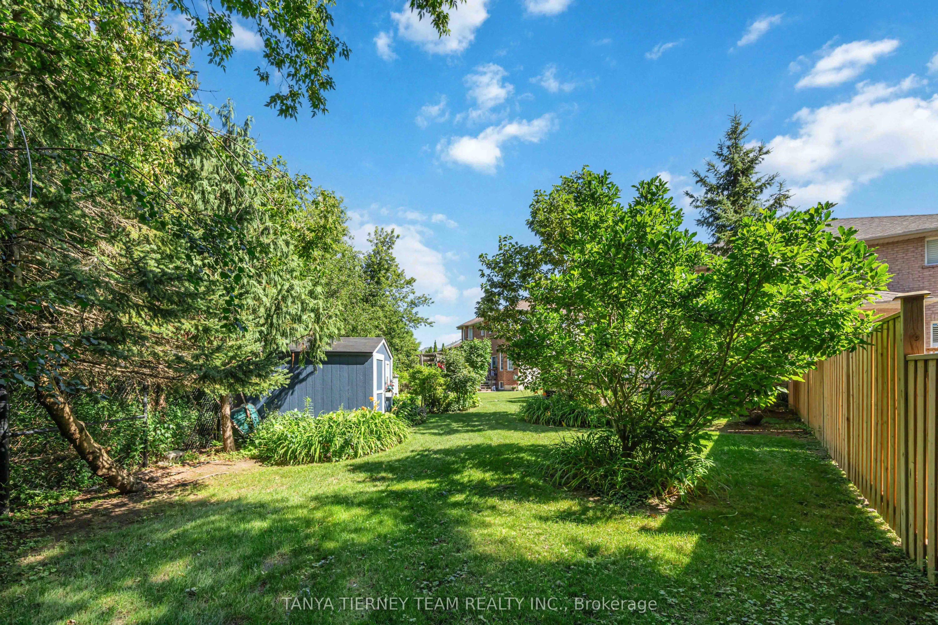 228 Shadow Place