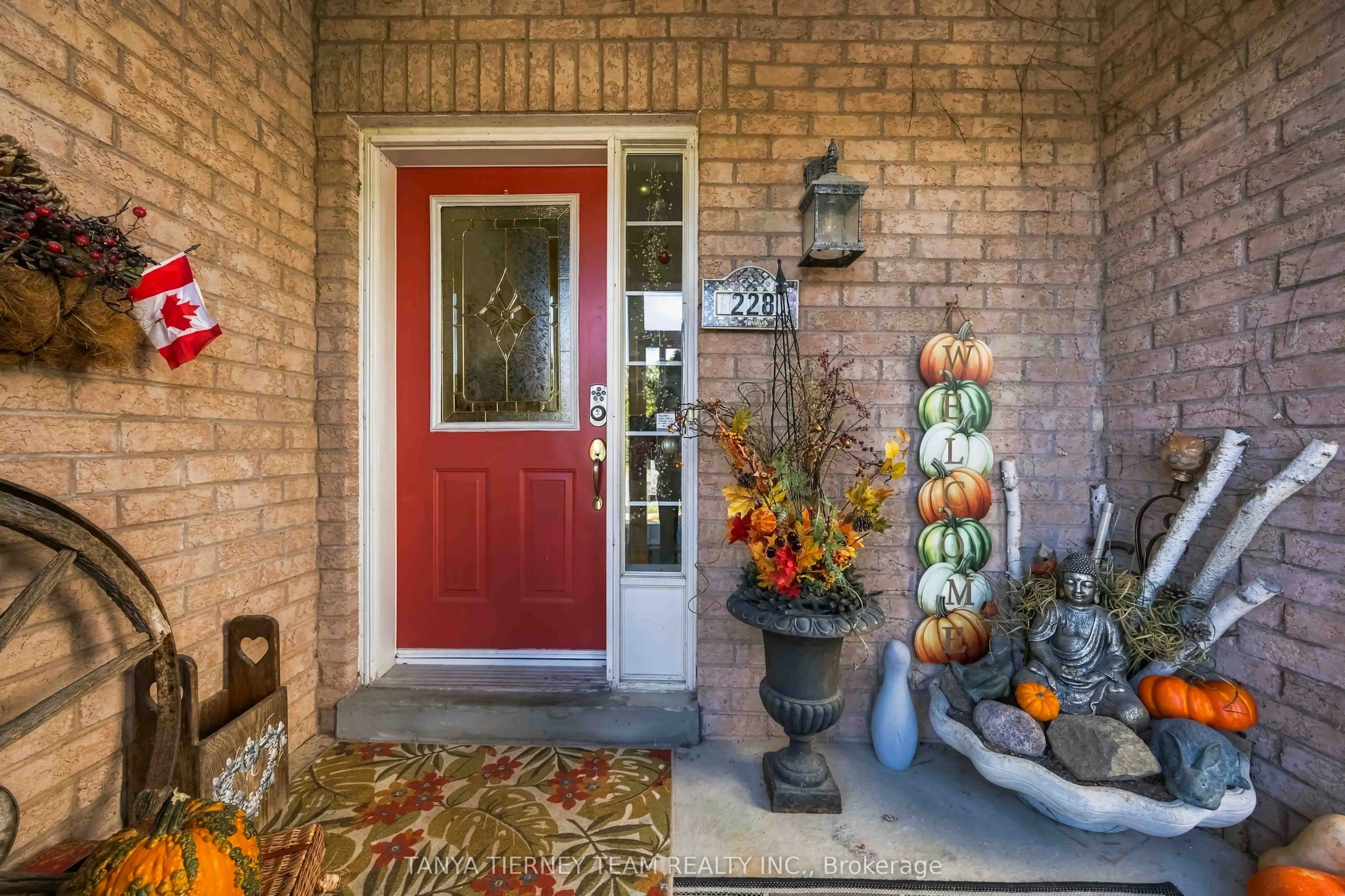228 Shadow Place