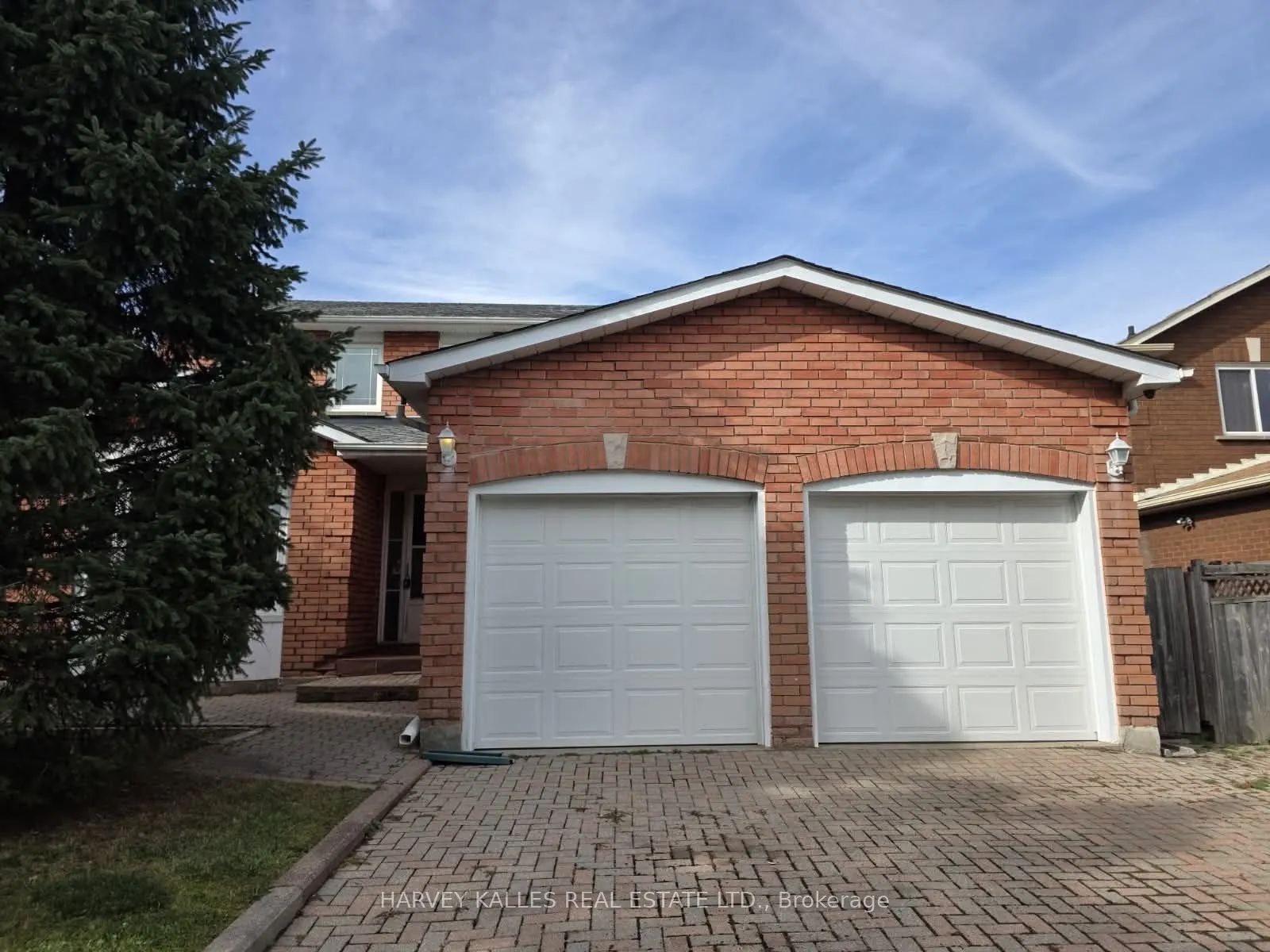 1627 Rayleen Crescent
