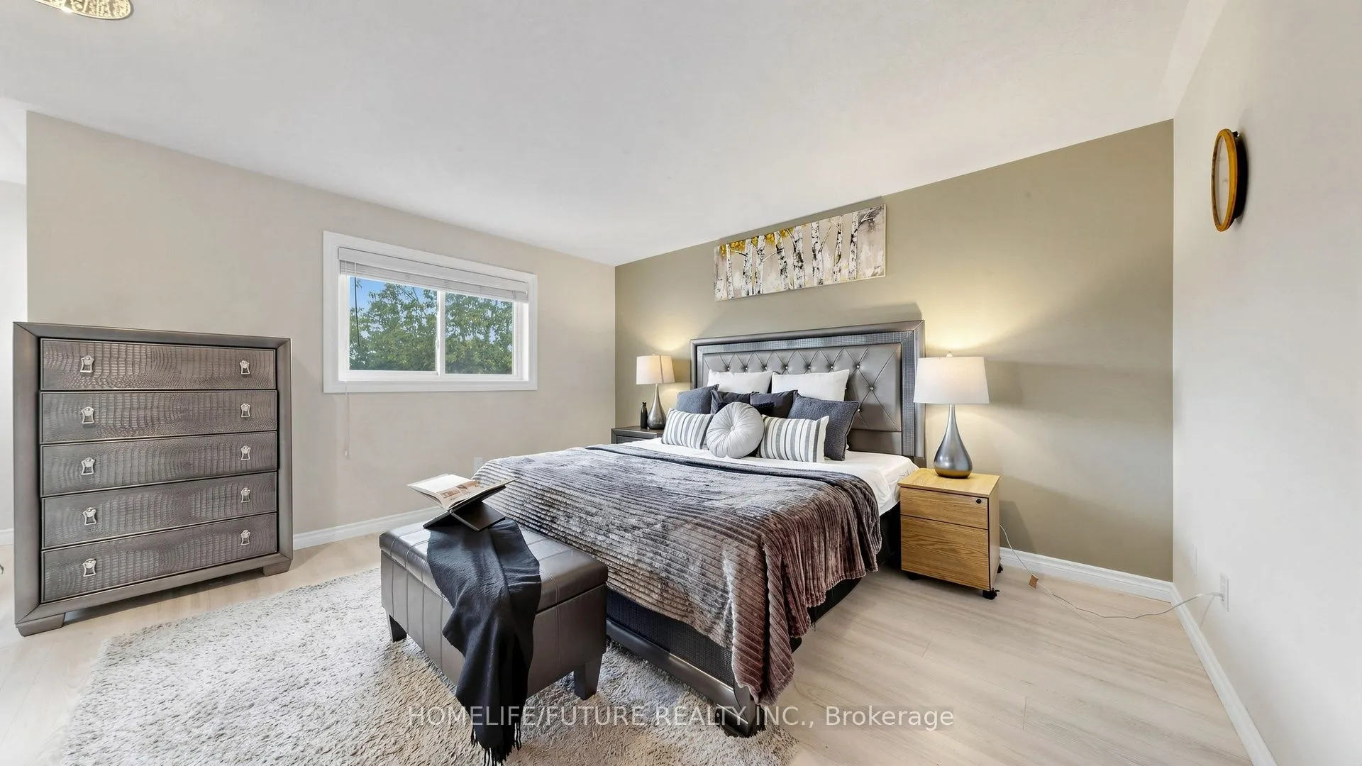 90 Bedell Crescent