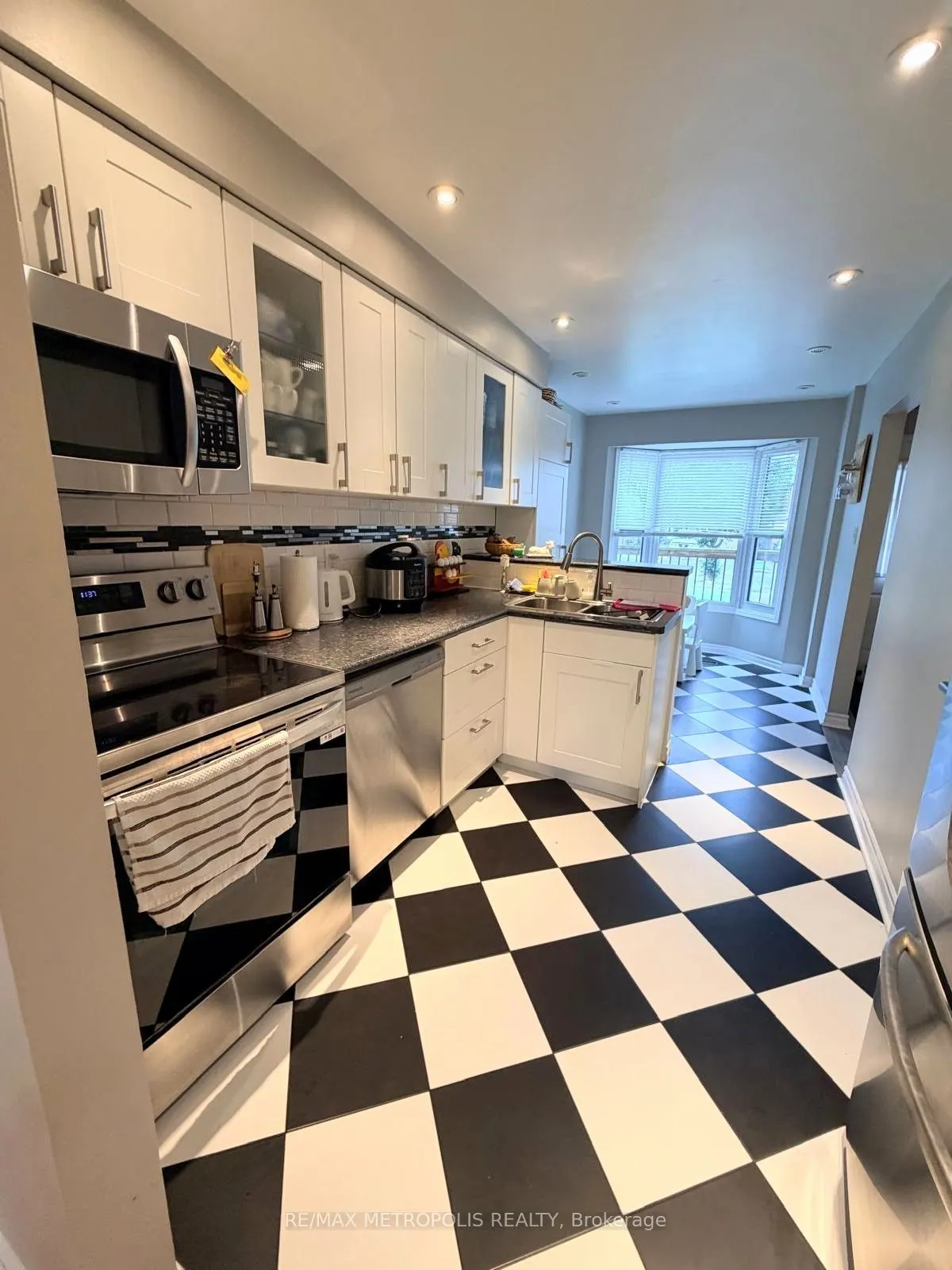 85 Barnes Drive #Main