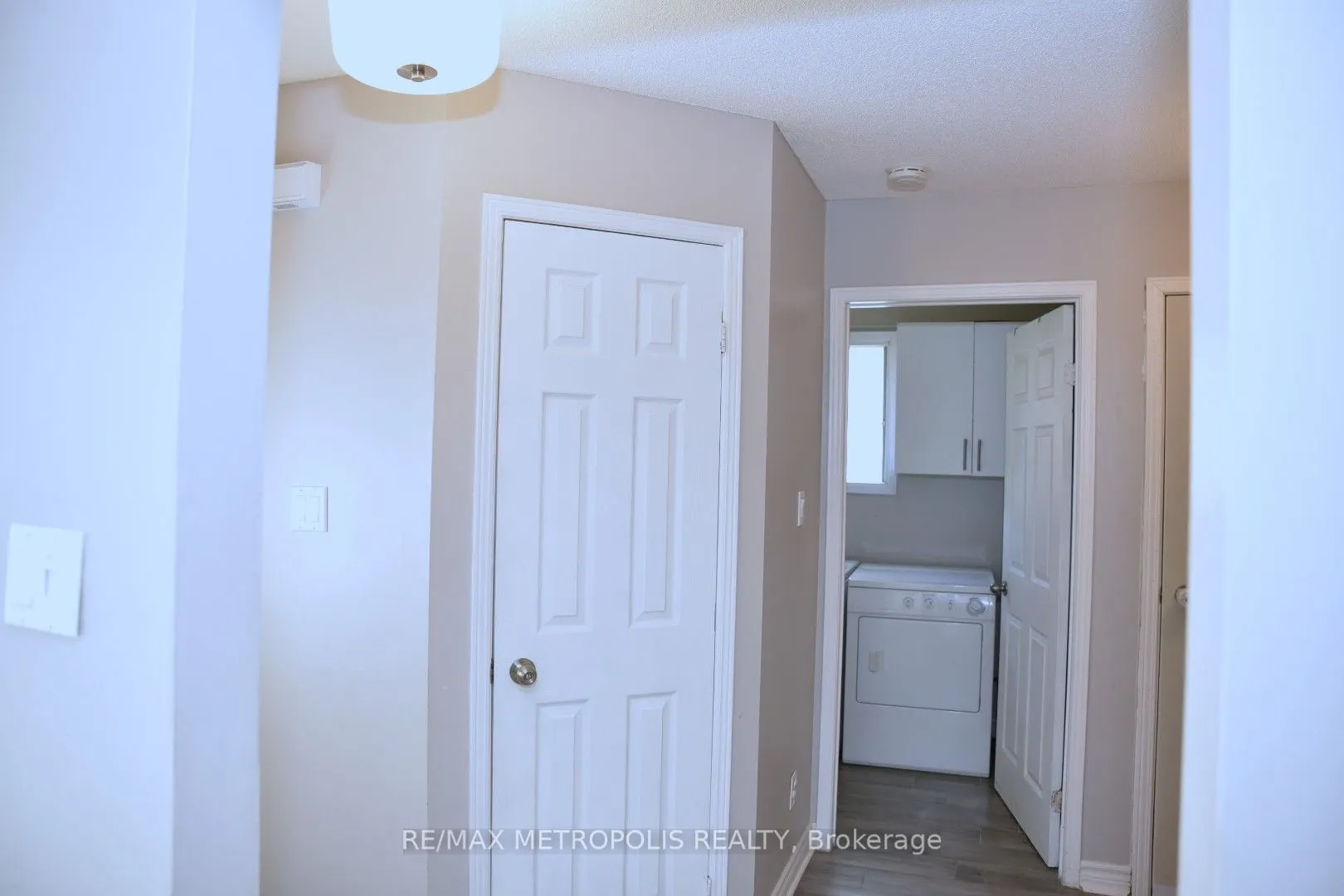 85 Barnes Drive #Main