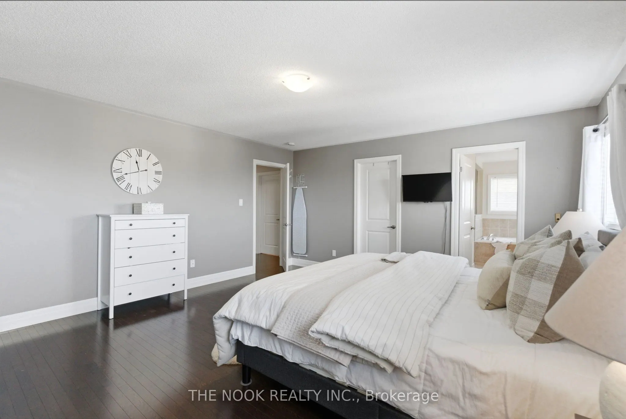 2507 Standardbred Drive