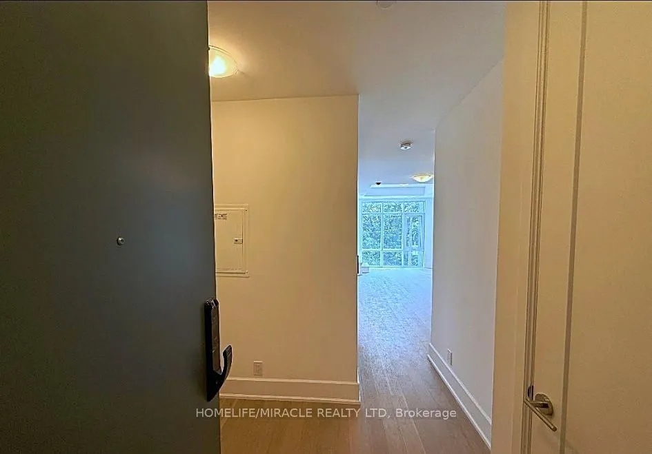 800 Broadview Avenue #404