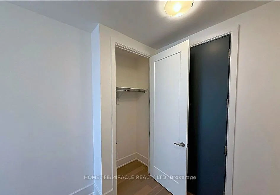 800 Broadview Avenue #404