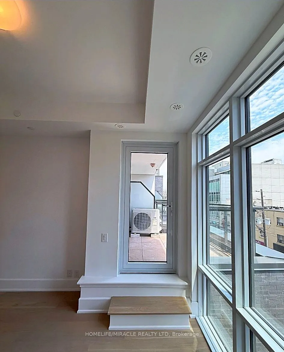 800 Broadview Avenue #404