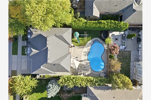82 Bridlewood Boulevard