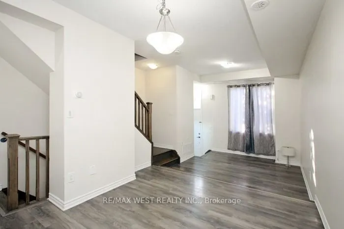 15 Heron Park Place #12