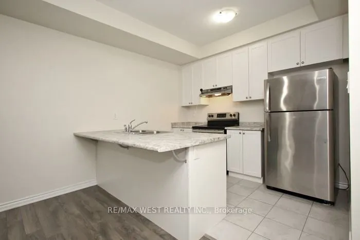 15 Heron Park Place #12