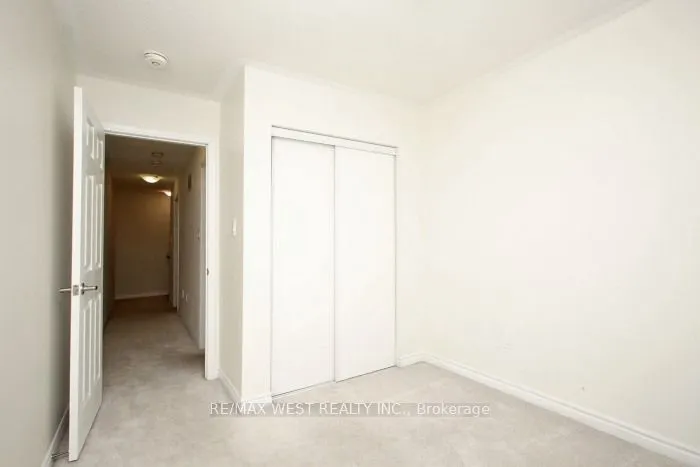 15 Heron Park Place #12