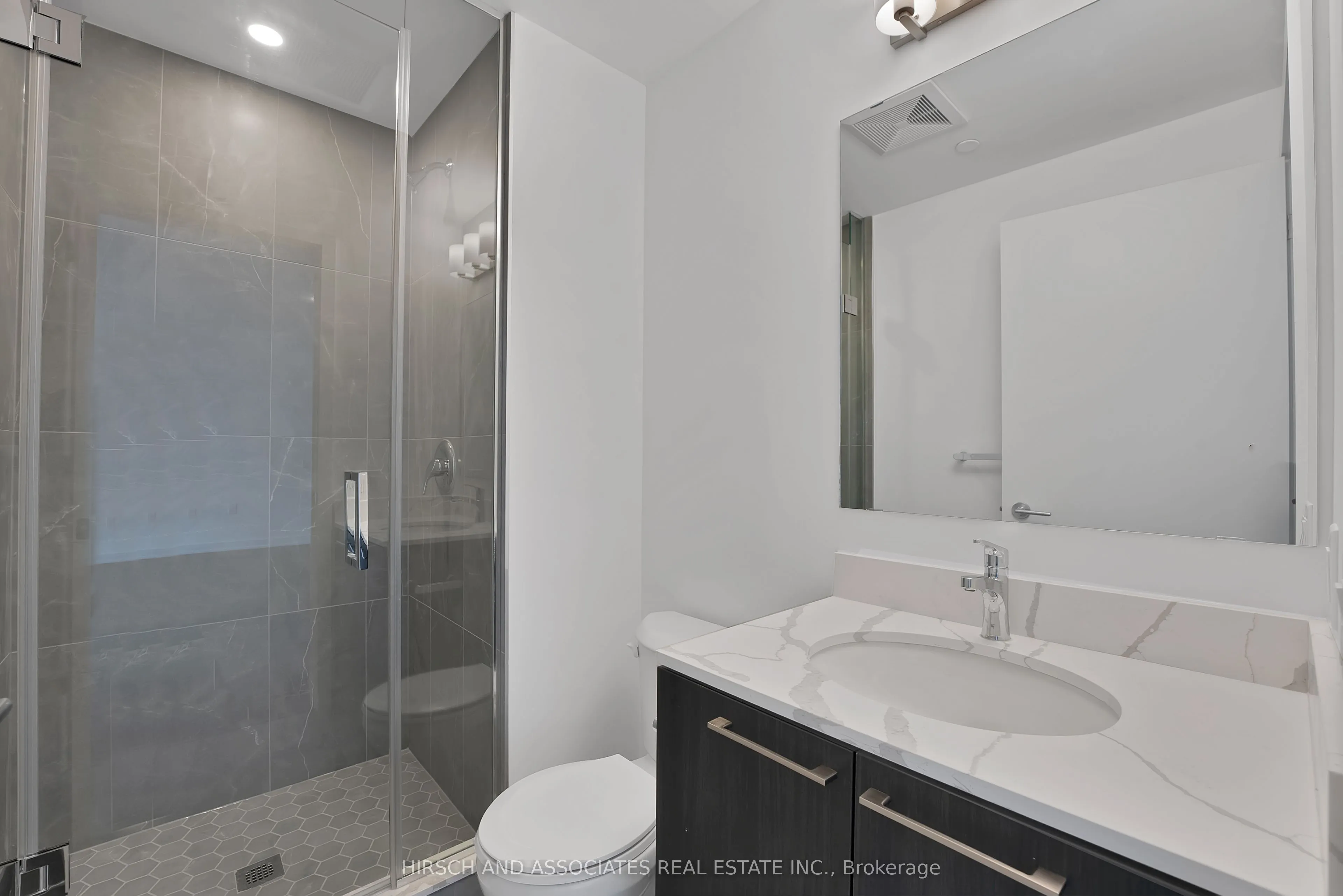 7437 Kingston Road #1104