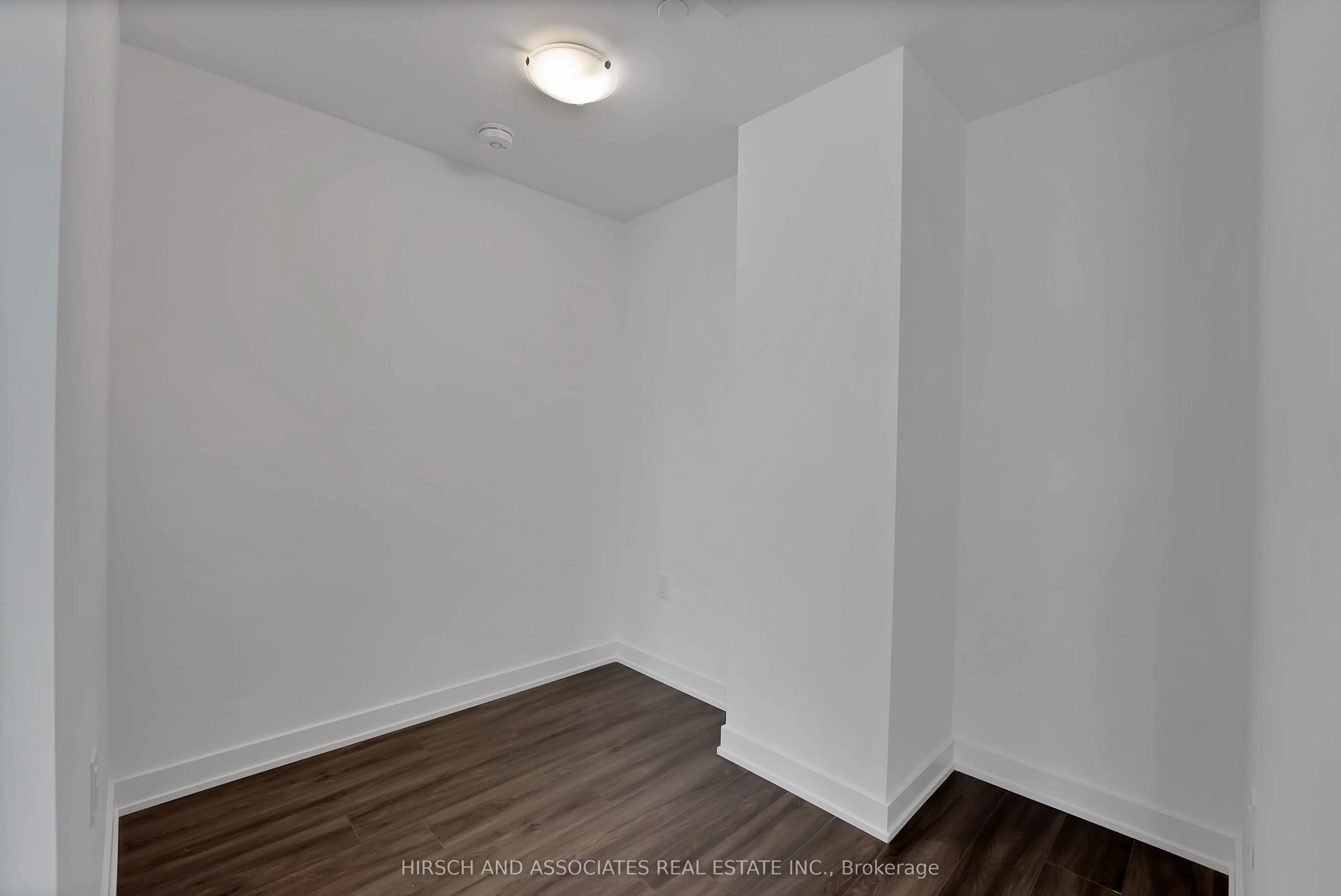 7437 Kingston Road #1104