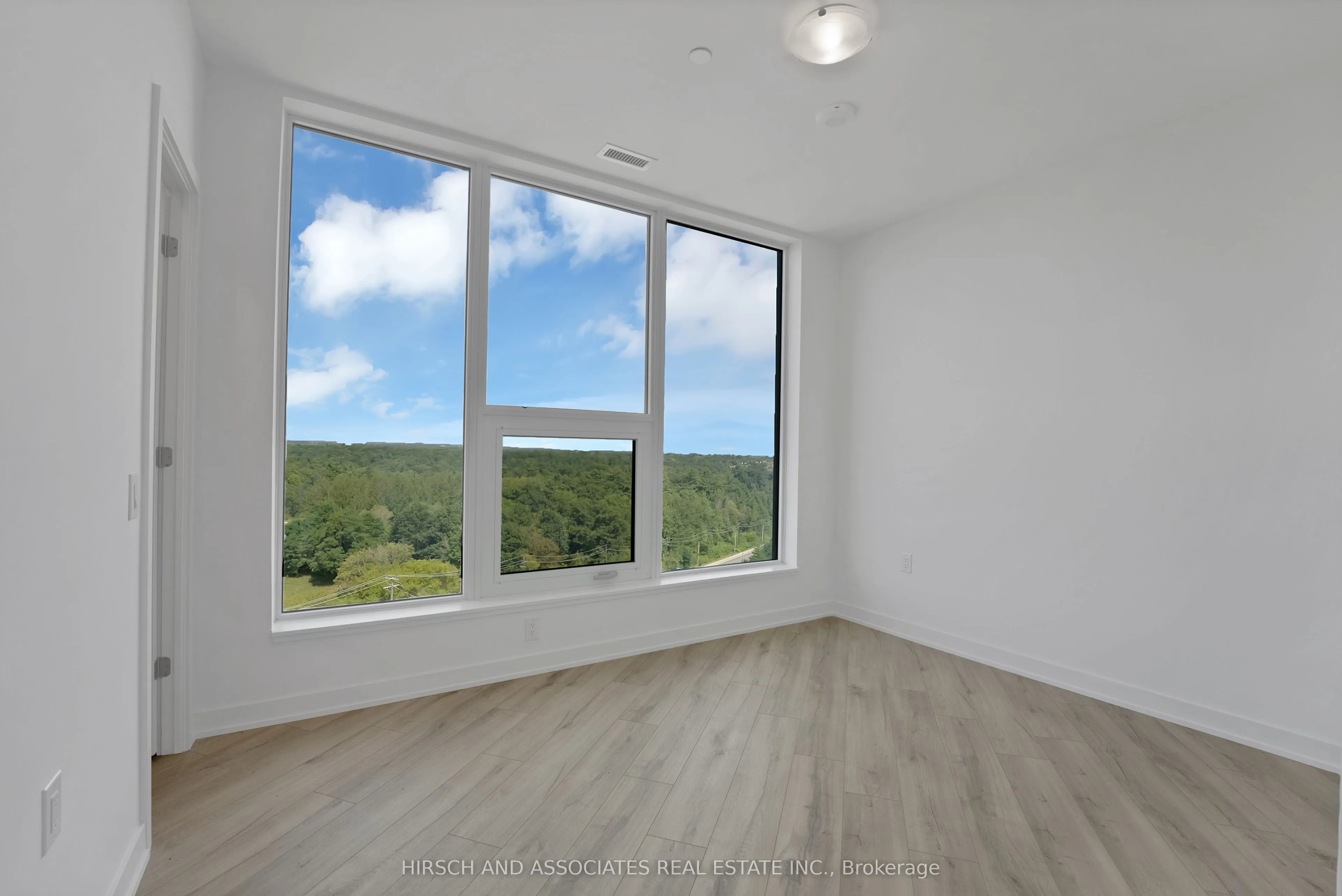 7439 Kingston Road #1104
