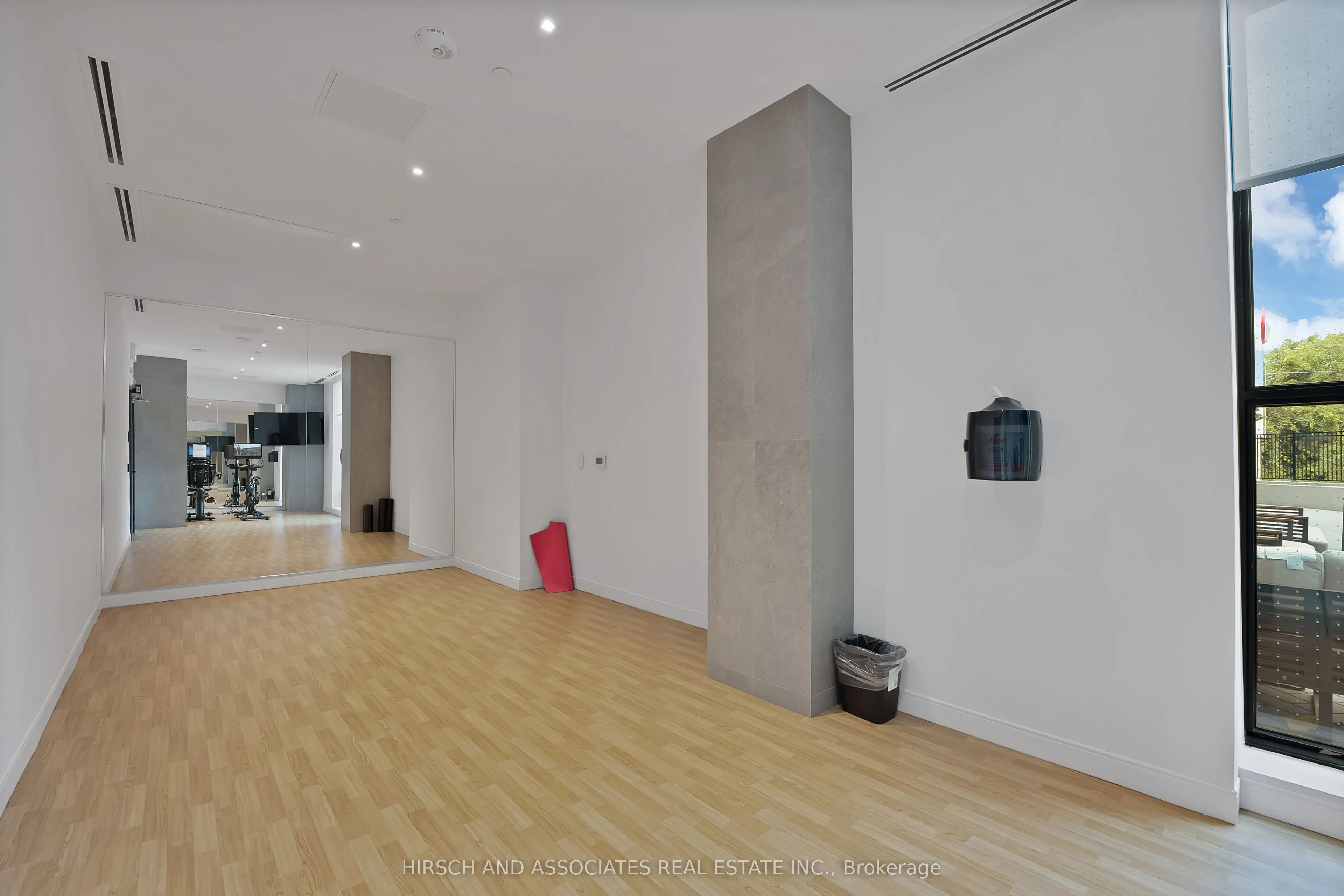 7439 Kingston Road #1104