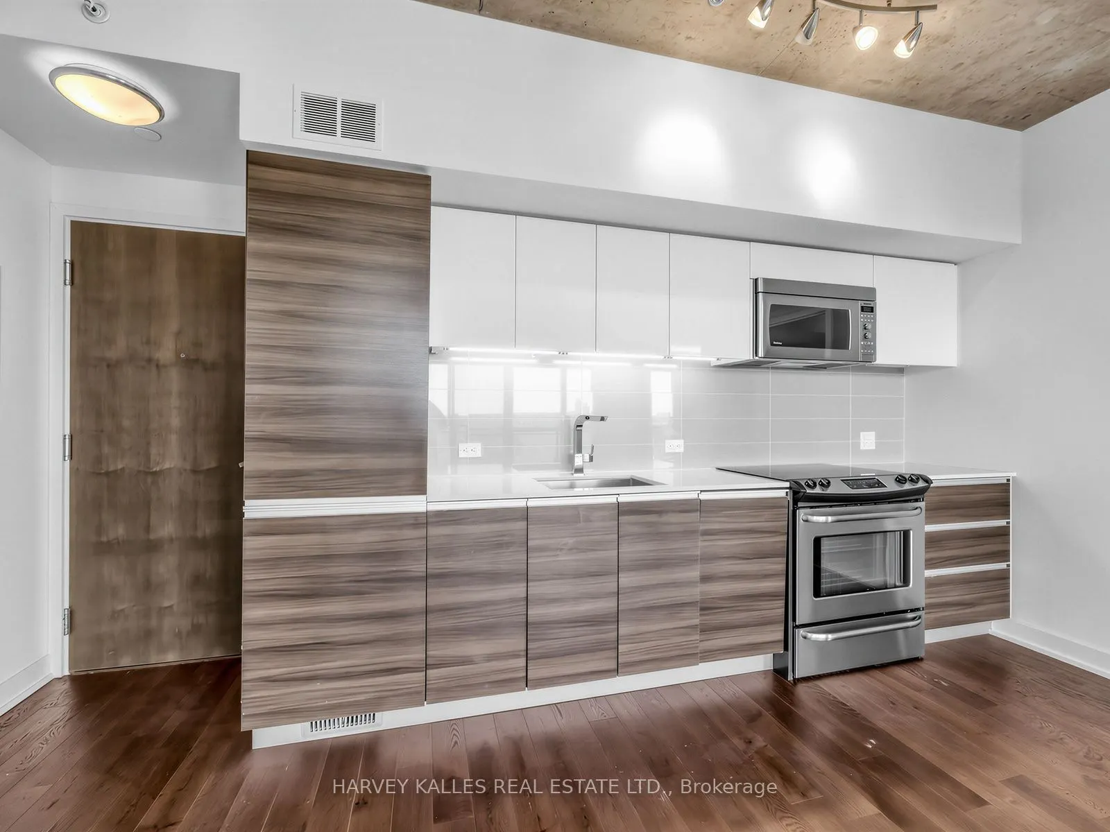1190 Dundas Street E #1114