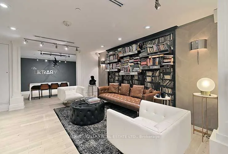 1190 Dundas Street E #1114