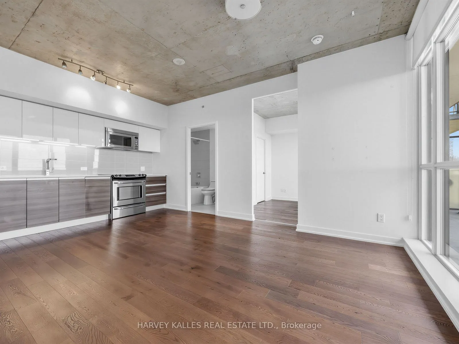 1190 Dundas Street E #1114