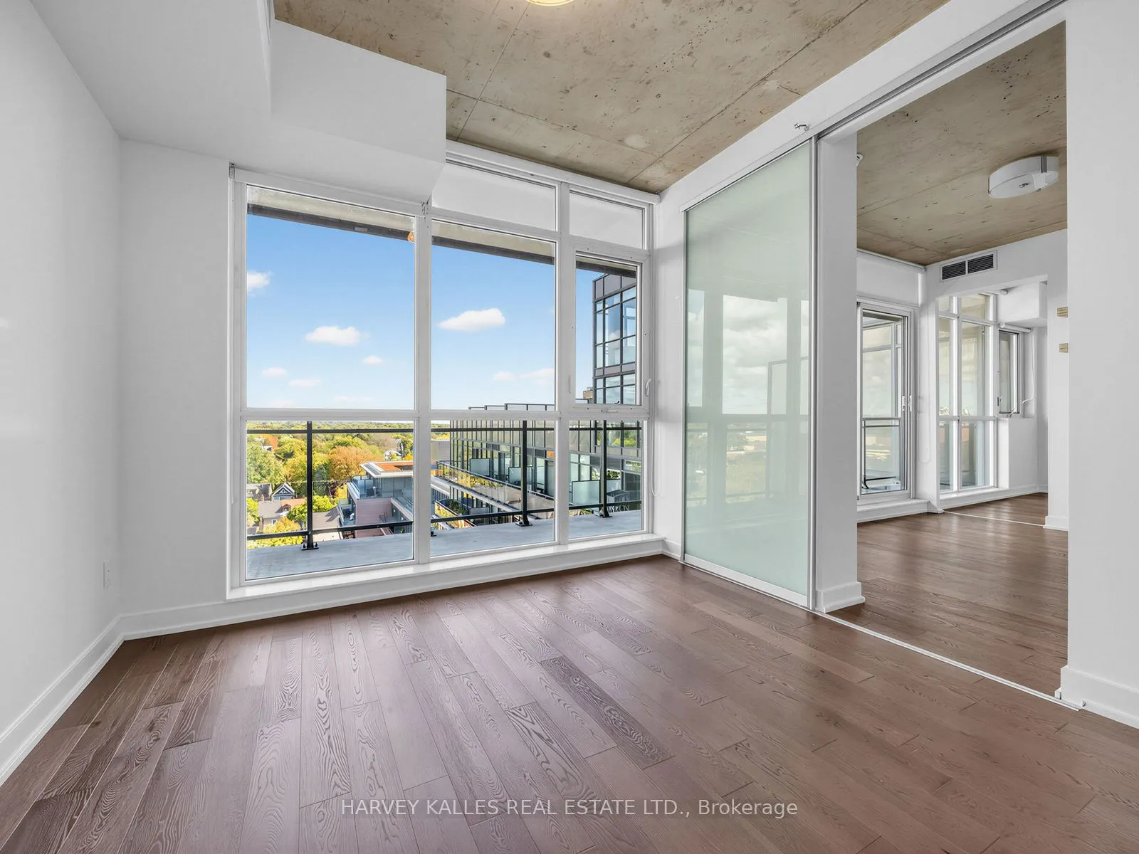 1190 Dundas Street E #1114