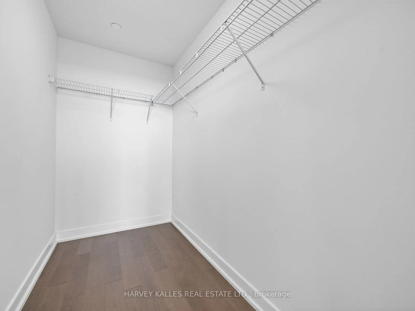 1190 Dundas Street E #1114