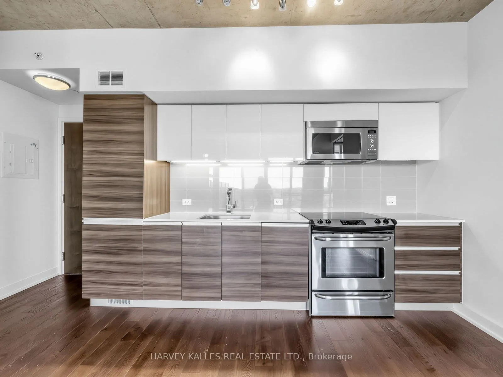 1190 Dundas Street E #1114