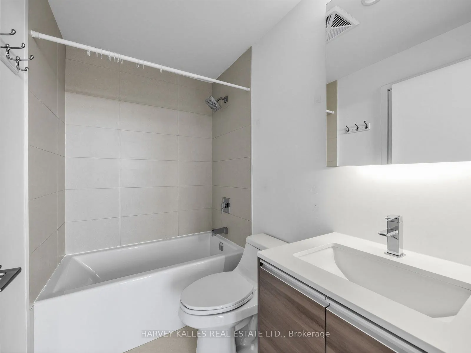 1190 Dundas Street E #1114