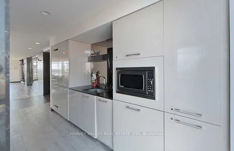 1190 Dundas Street E #1114